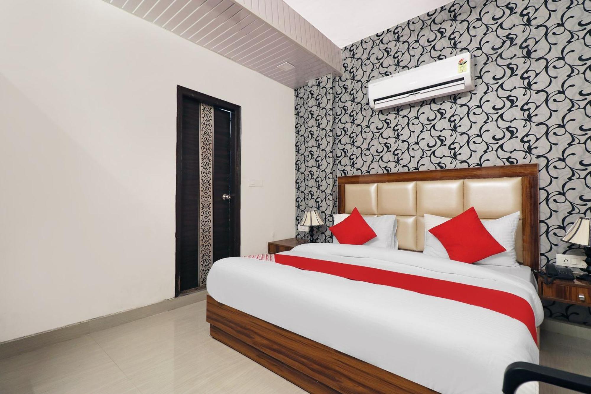 Hotel O Sangeet Faridabad Esterno foto